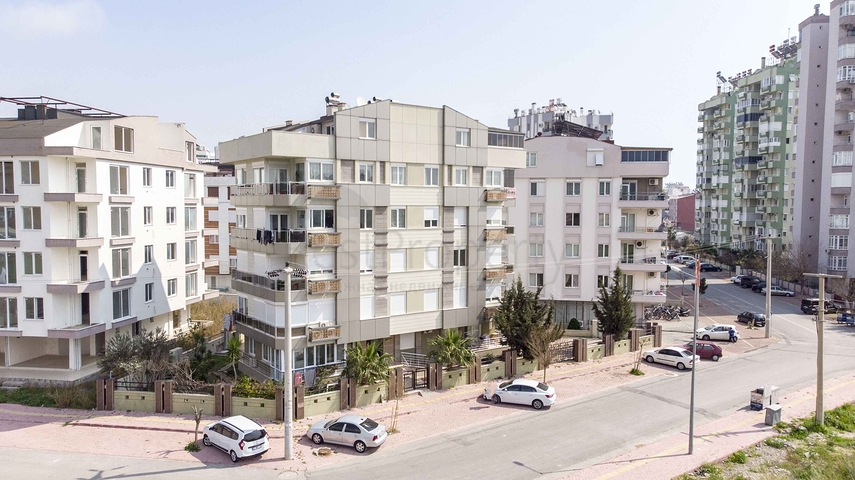 Пентхаус 2+1 с мебелью в районе Лиман Коньяалты 600 м до моря