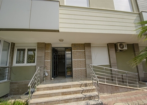 Пентхаус 2+1 с мебелью в районе Лиман Коньяалты 600 м до моря