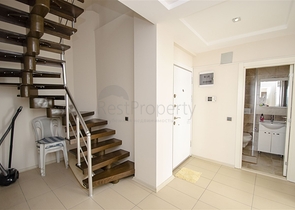 Пентхаус 2+1 с мебелью в районе Лиман Коньяалты 600 м до моря