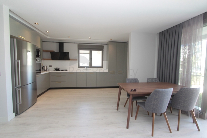 Квартира 2+1 в элитном комплексе в Унжалы Коньяалты 