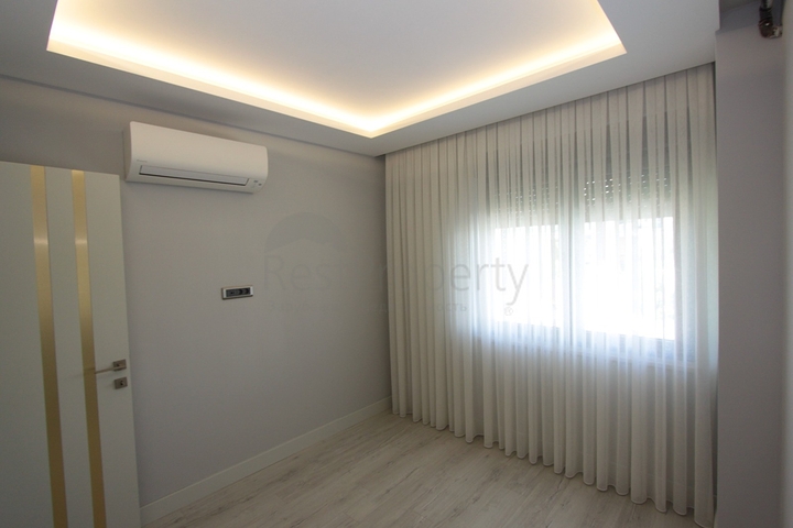 Квартира 2+1 в элитном комплексе в Унжалы Коньяалты 