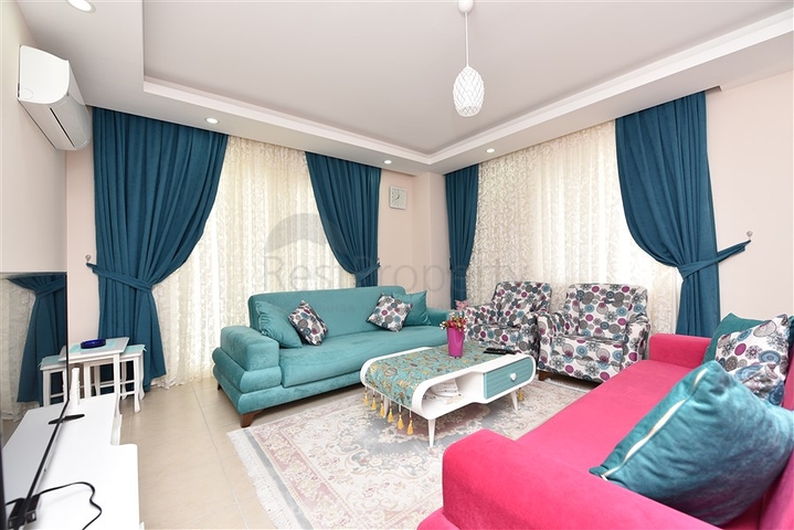 Меблированная квартира планировки 3+1 в Махмутларе