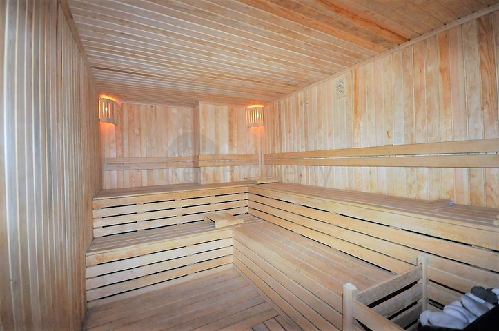 Меблированная квартира планировки 3+1 в Махмутларе