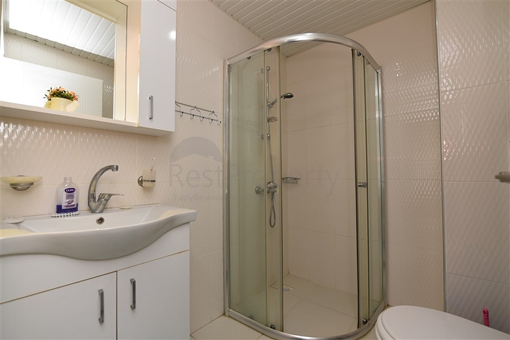 Меблированная квартира планировки 3+1 в Махмутларе