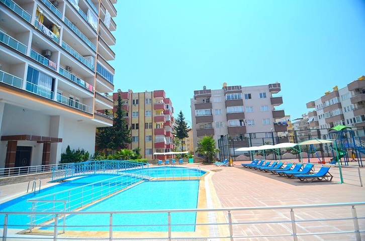 Меблированная квартира планировки 3+1 в Махмутларе