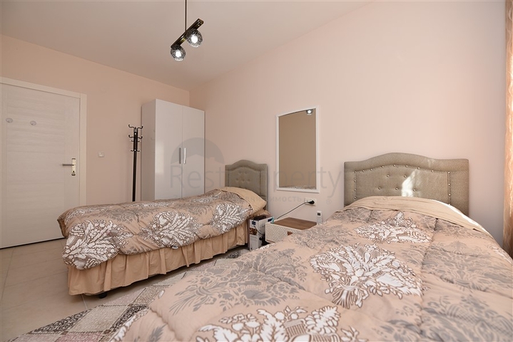 Меблированная квартира планировки 3+1 в Махмутларе