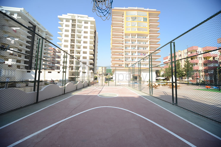 Меблированная квартира планировки 3+1 в Махмутларе