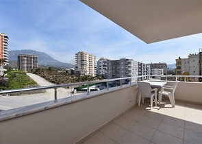 Меблированная квартира планировки 3+1 в Махмутларе