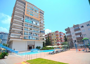 Меблированная квартира планировки 3+1 в Махмутларе