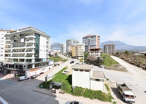 Меблированная квартира планировки 3+1 в Махмутларе