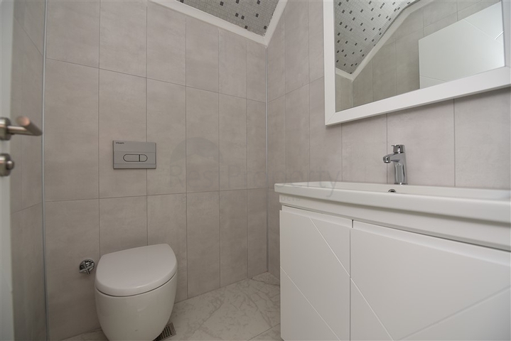 Большой пентхаус с тремя спальнями в центре Алании