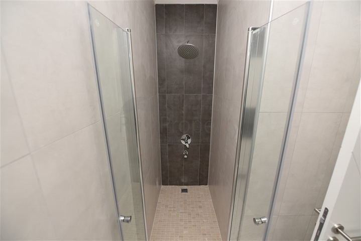 Большой пентхаус с тремя спальнями в центре Алании