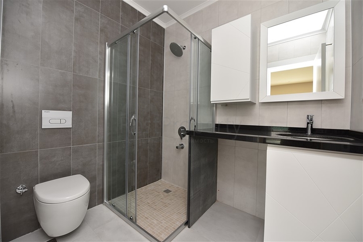 Большой пентхаус с тремя спальнями в центре Алании