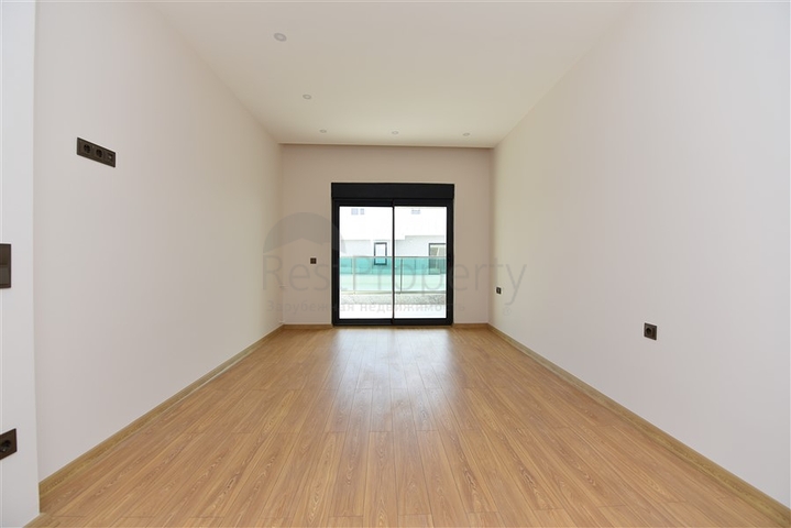 Большой пентхаус с тремя спальнями в центре Алании