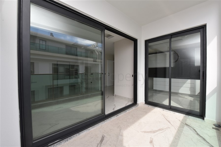 Большой пентхаус с тремя спальнями в центре Алании