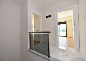 Большой пентхаус с тремя спальнями в центре Алании