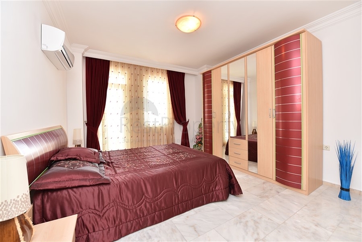 Меблированная квартира с видом на море в районе Махмутлар