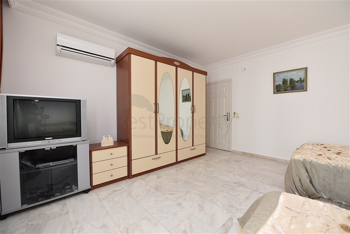 Меблированная квартира с видом на море в районе Махмутлар