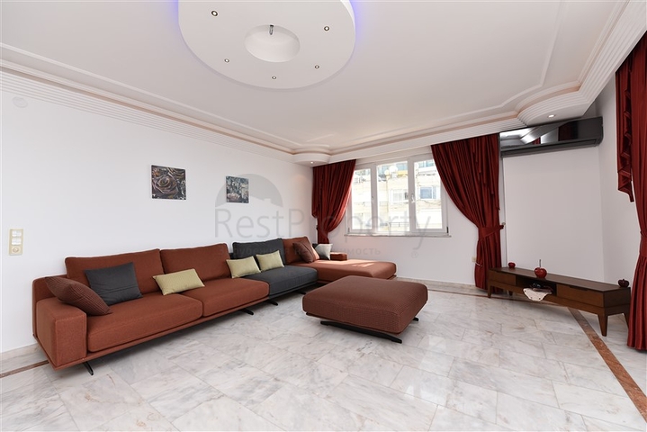 Меблированная квартира с видом на море в районе Махмутлар