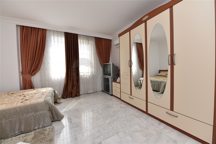 Меблированная квартира с видом на море в районе Махмутлар