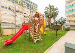 Меблированная квартира с видом на море в районе Махмутлар