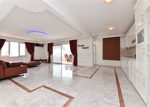 Меблированная квартира с видом на море в районе Махмутлар