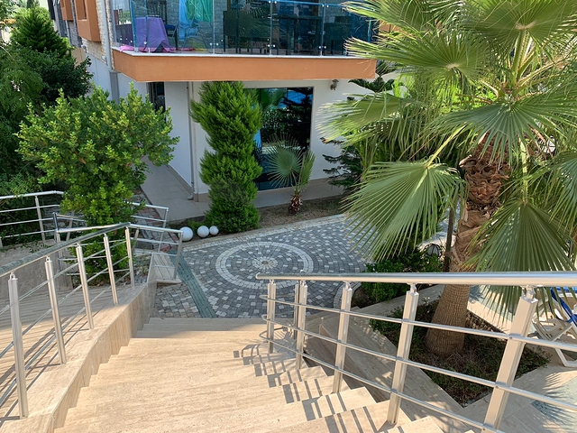 Меблированная квартира планировки 1+1 в Кестеле