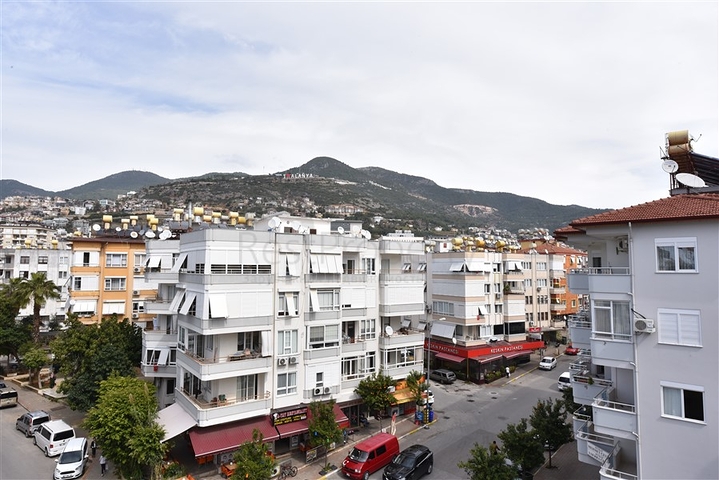 Пентхаус планировки 3+1 в центре Алании