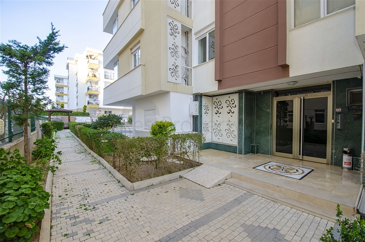 Квартира 2+1 в комплексе с газом в Коньяалты Анталья