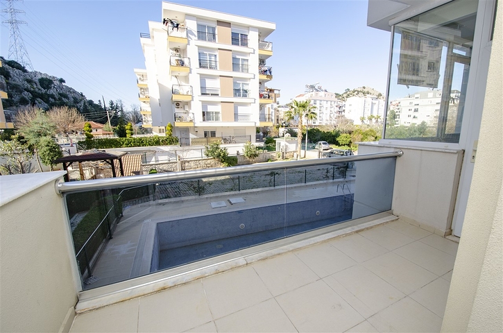 Квартира 2+1 в комплексе с газом в Коньяалты Анталья