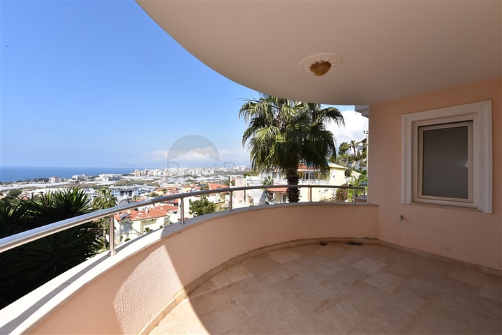 Квартира дуплекс по выгодной цене в районе Каргыджак