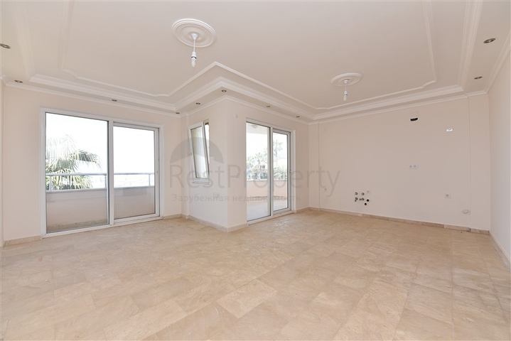 Трехкомнатный пентхаус с видом на море в районе Каргыджак