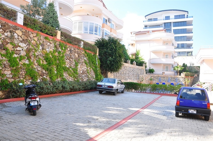 Трехкомнатный пентхаус с видом на море в районе Каргыджак