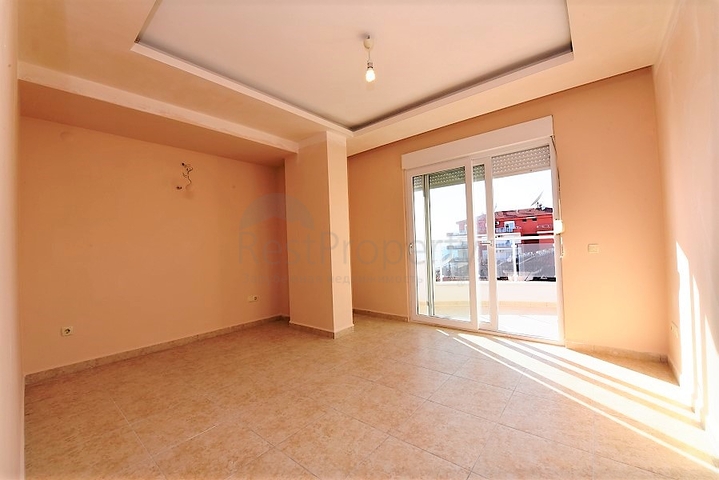 Трехкомнатная квартира в комплексе на первой береговой линии