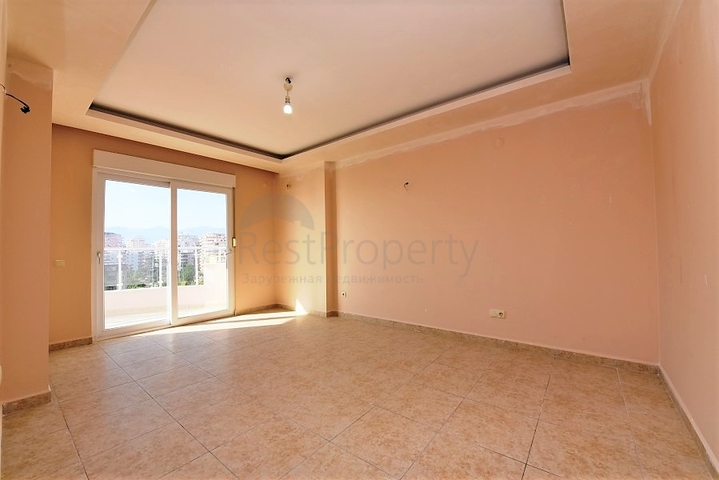 Трехкомнатная квартира в комплексе на первой береговой линии