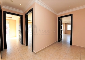 Трехкомнатная квартира в комплексе на первой береговой линии