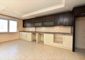 Трехкомнатная квартира в комплексе на первой береговой линии