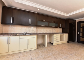 Трехкомнатная квартира в комплексе на первой береговой линии