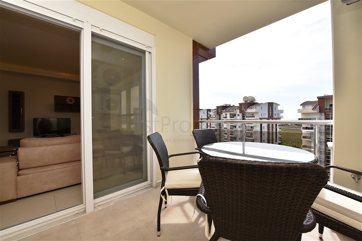 Трехкомнатная квартира на аренду в районе Авсаллар