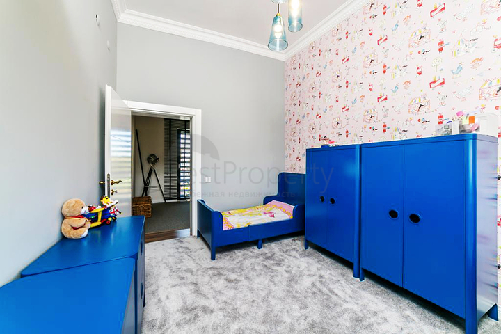 Отдельностоящая вилла 4+1 в районе Дошемеальты Анталья