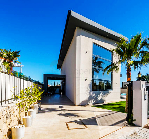 Отдельностоящая вилла 4+1 в районе Дошемеальты Анталья