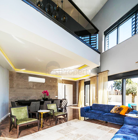 Отдельностоящая вилла 4+1 в районе Дошемеальты Анталья