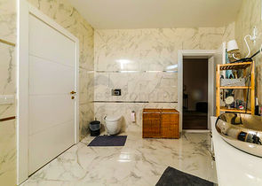 Отдельностоящая вилла 4+1 в районе Дошемеальты Анталья