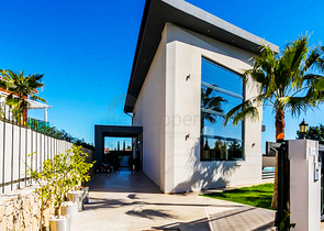 Отдельностоящая вилла 4+1 в районе Дошемеальты Анталья