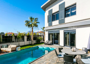 Отдельностоящая вилла 4+1 в районе Дошемеальты Анталья