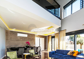 Отдельностоящая вилла 4+1 в районе Дошемеальты Анталья