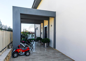 Отдельностоящая вилла 4+1 в районе Дошемеальты Анталья