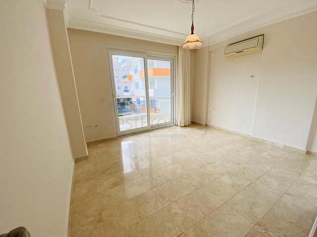 Просторная трехкомнатная квартира в Махмутларе