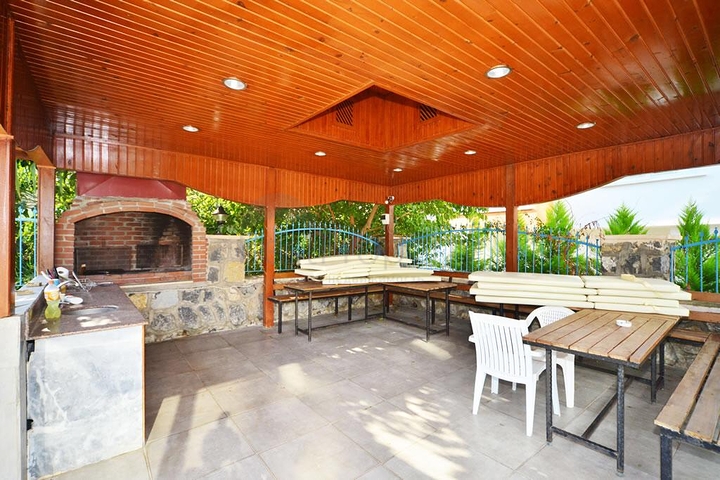 Просторная трехкомнатная квартира в Махмутларе