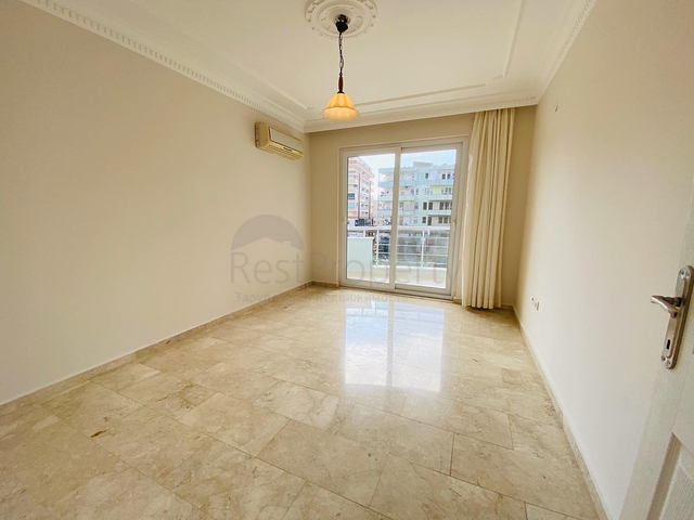 Просторная трехкомнатная квартира в Махмутларе